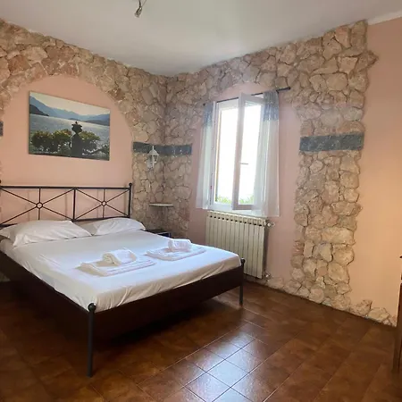 Holiday home The Lovers - Independent Little House With Garden *