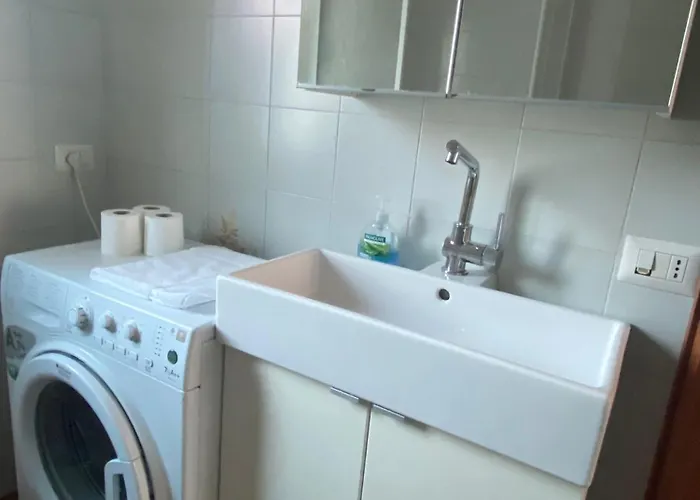 Vakantiehuis The Lovers - Independent Little House With Garden