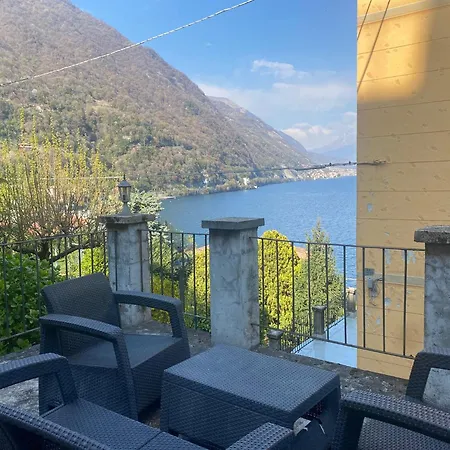 The Lovers - Independent Little House With Garden